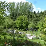 La Bergerie: Maison Ancienne Avec Jardin Anglais, 2 - Fr-1-497-35 * Sainte-Opportune