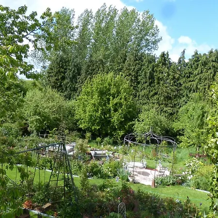 La Bergerie: Maison Ancienne Avec Jardin Anglais, 2 - Fr-1-497-35 * Sainte-Opportune