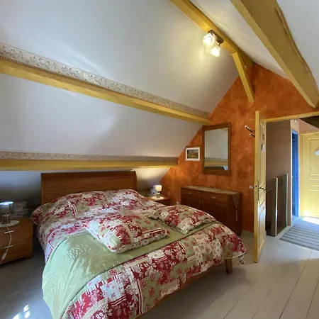 La Bergerie: Maison Ancienne Avec Jardin Anglais, 2 - Fr-1-497-35 Vakantiehuis