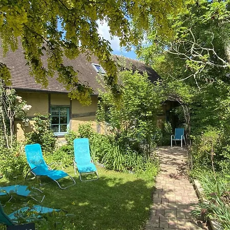 La Bergerie: Maison Ancienne Avec Jardin Anglais, 2 - Fr-1-497-35
