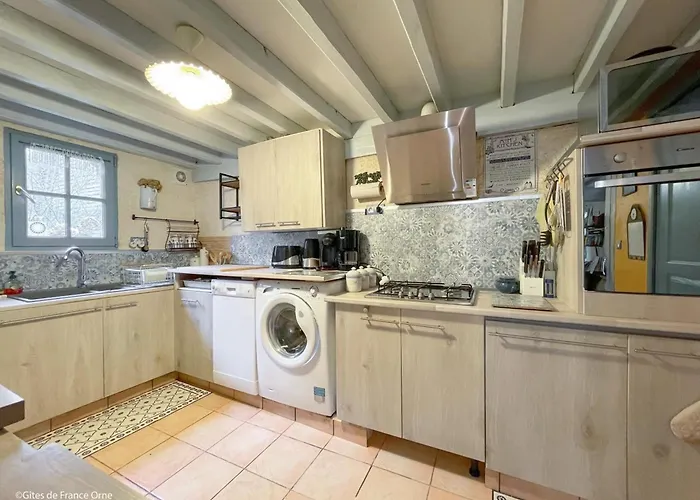 La Bergerie: Maison Ancienne Avec Jardin Anglais, 2 - Fr-1-497-35 *